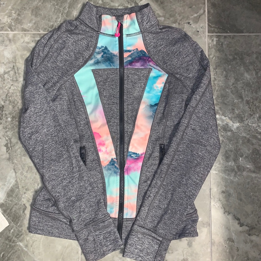 Ivivva Sweatshirt!